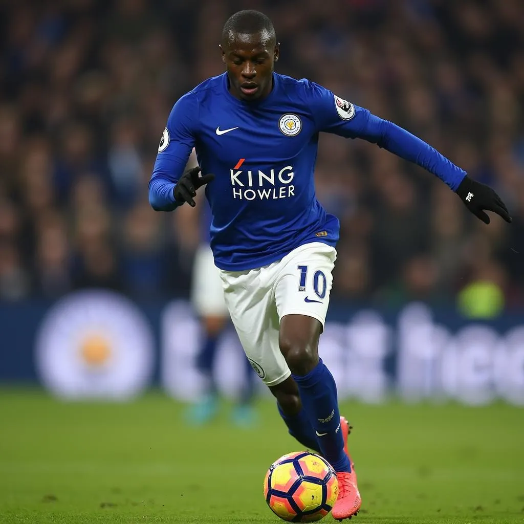 N'Golo Kante chơi bóng cho Leicester City