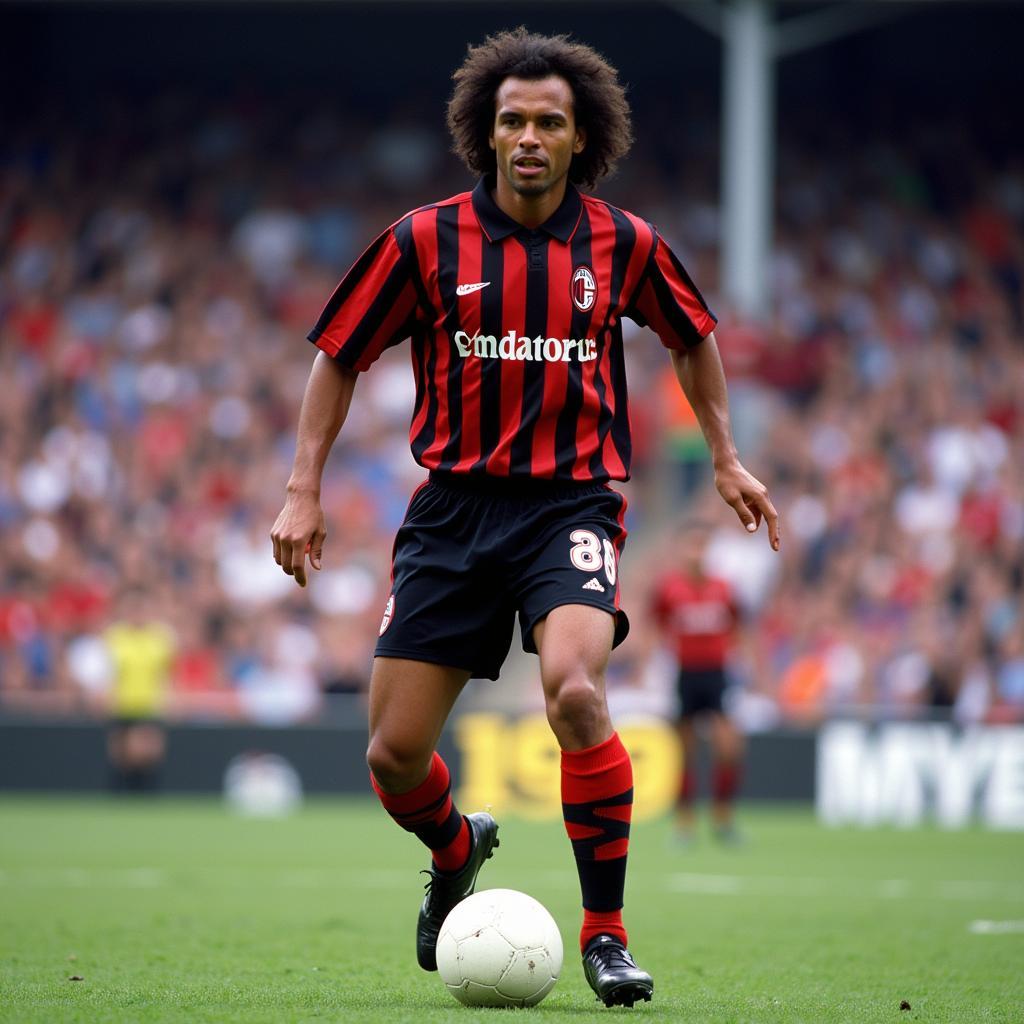 Ruud Gullit trong màu áo AC Milan